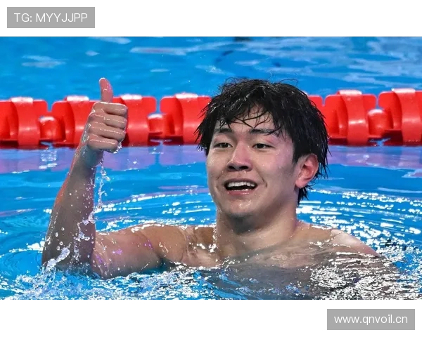 董志豪随手一刷卡那场面，感觉我把工资拿错人了